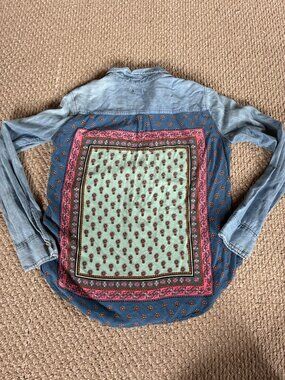 Hollister XS Denim/Chambray Button Down Shirt w/ Boho Back